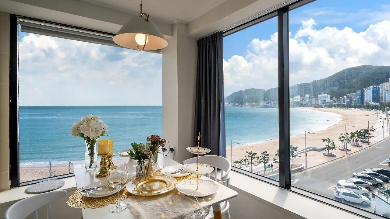 Busan Graysands 0*,