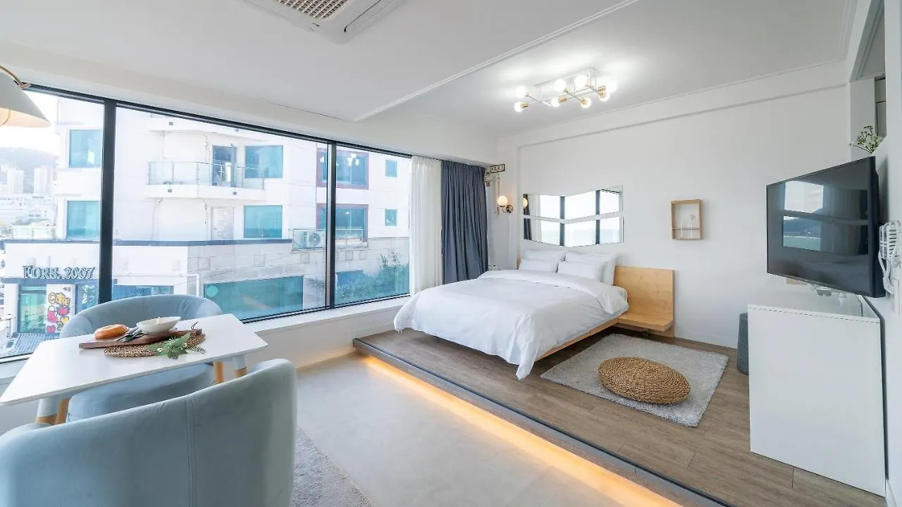 Busan Graysands Villa
