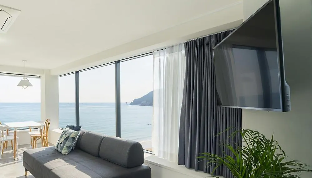 Busan Graysands 0*,